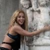 Shakira sur le tournage de son nouveau clip à Bercelone, le 18 août 2010