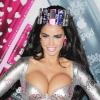 Katie Price lors de l'ouverture de la boutique Ipod range dans Parsons Green à Londres le 19 août 2010