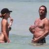 Rossano Rubicondi en mode plage avec sa chérie à Miami