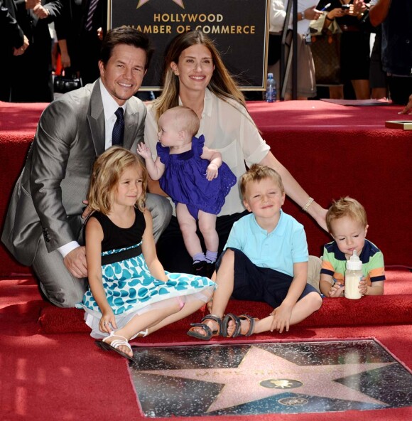 Mark Wahlberg son épouse Rhea et leurs enfants Ella, 7 ans, Michael, 4 ans,  Brendan, 2 ans, et la petite dernière Grace - née en janvier 2010