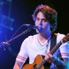 John Mayer en plein concert à Irvine, pour son Battle Studies Tour