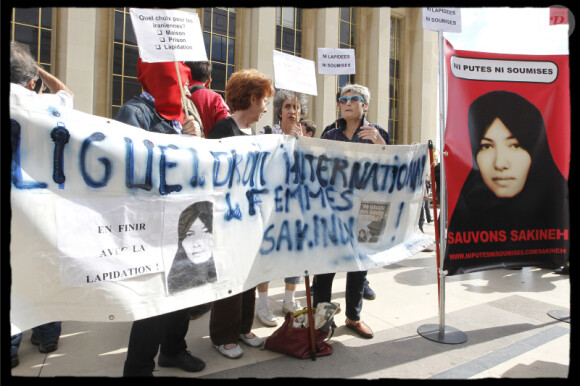 Manifestation à Paris le 28 août en faveur de l'Iranienne menacée de lapidation, Sakineh Mohammadi-Ashtiani