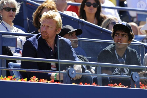 Dans les gradins de l'USTA Billie Jean King Tennis Center, à New York, Boris Becker et Noah, son fils de 16 ans, assistent à la victoire de Nadal sur Simon dans l'US Open 2010.