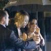 Miley Cyrus sort du restaurant de Joel Robuchon, mardi 7 septembre, lors de son séjour à Paris.