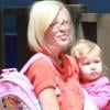 Tori Spelling et son mari Dean McDermott récupérent leurs enfants à la sortie de l'école