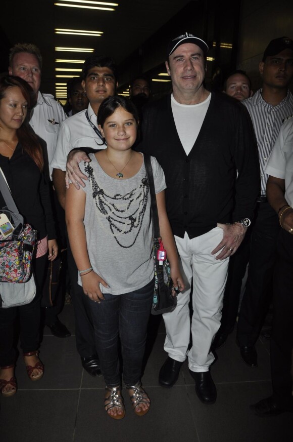 John Travolta et sa fille Ella, à Mumbai, en Inde