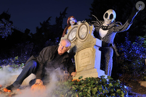 André Dussollier fête Halloween avec Jack et Sally à Disneyland Paris le 26 septembre 2010