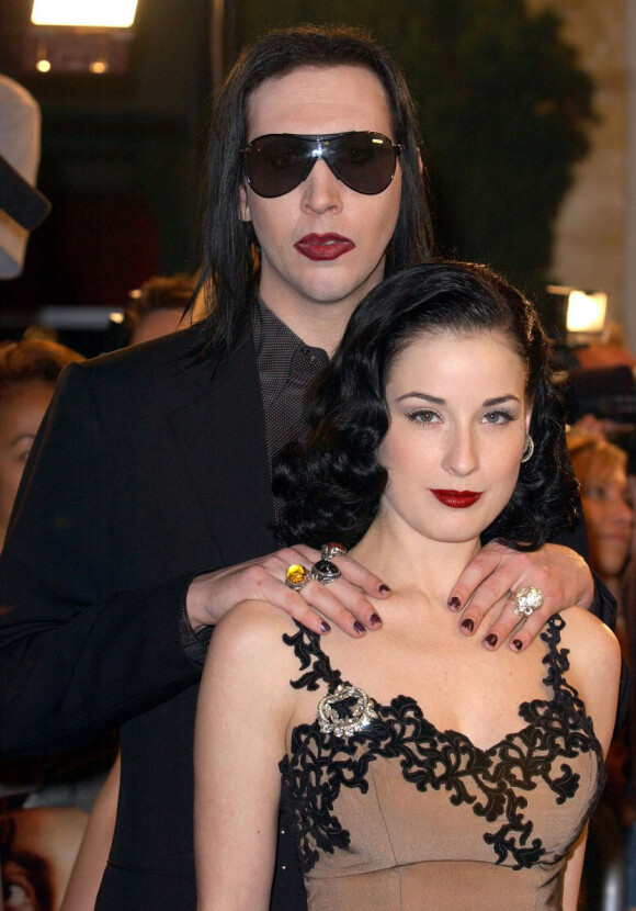 Dita Von Teese et Marylin Manson en 2001