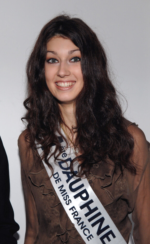 Sophie Vouzelaud, première dauphine de Miss France 2007, bientôt dans "Un diner presque parfait"