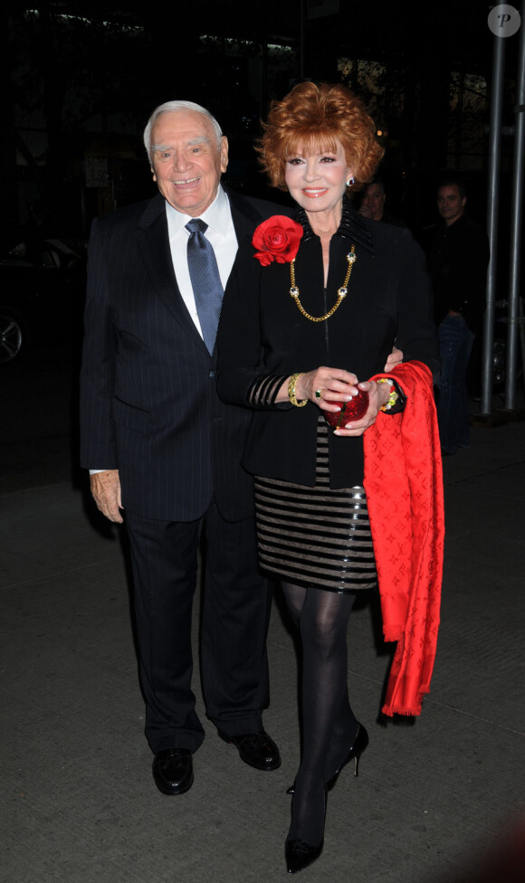 Ernest Borgnine et sa femme lors de la projection de Red à New York le 3 octobre 2010