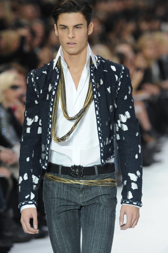 Baptiste Giabiconi lors du défilé Chanel P/E 2011 au Grand Palais. Le 5 octobre 2010