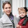 Jessica Alba et sa fille Honor Warren s'éclatent dans les rues de Beverly Hills le 5 octobre 2010