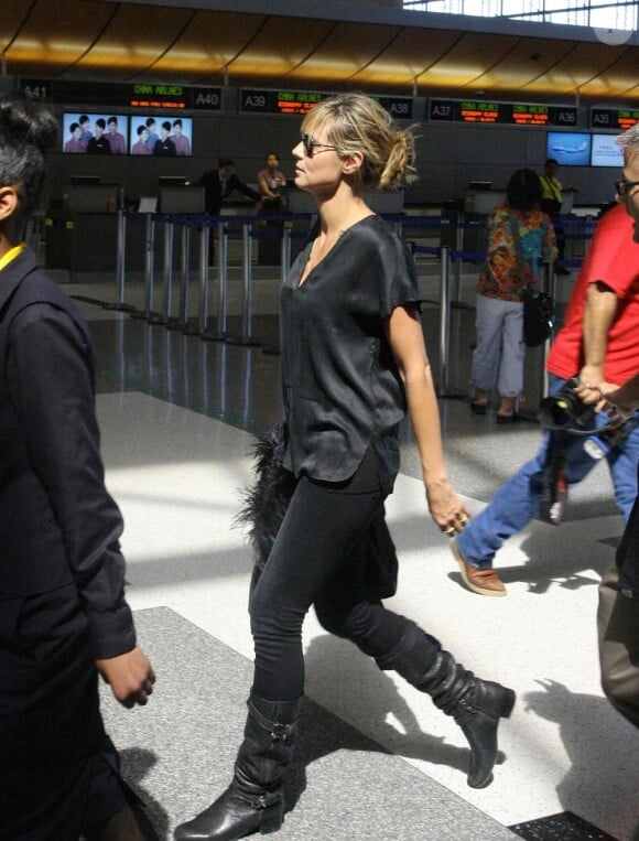 Heidi Klum à l'aéroport de Los Angeles. Septembre 2010