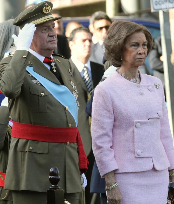 Le roi Juan Carlos et la reine Sofia à la fête nationale d'Espagne et Jour de l'Hispanité. 12/10/2010