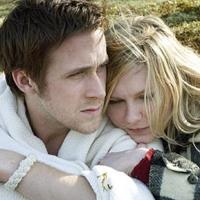 Ryan Gosling et Kirsten Dunst s'aiment dans leur nouveau film plein de secrets !
