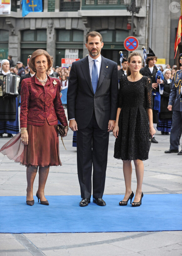 La famille royale lors de la cérémonie de remise du prix Prince des Asturies aux champions du monde et d'Europe de football. Oviedo, le 22 octobre 2010