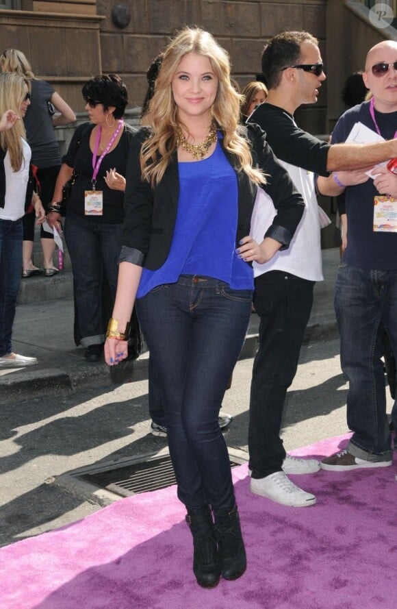 Ashley Benson lors du 4e Variety's Power of Youth annuel aux studios Paramount à Los Angeles le 24 octobre 2010