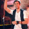 Enrique Iglesias sur le plateau de X Factor, Milan, le 19 octobre 20109