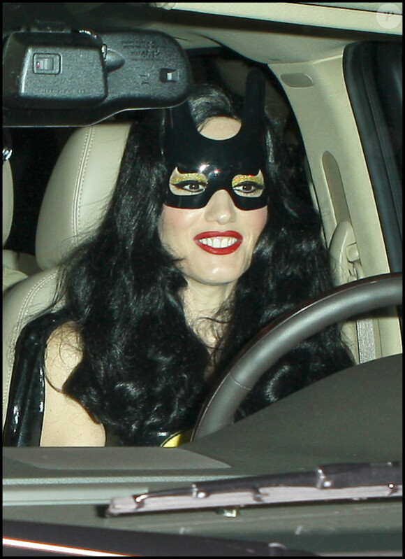 Gwen Stefani se rend à la soirée organisée par Kate Hudson à l'occasion d'Halloween, le 30 octobre 2010