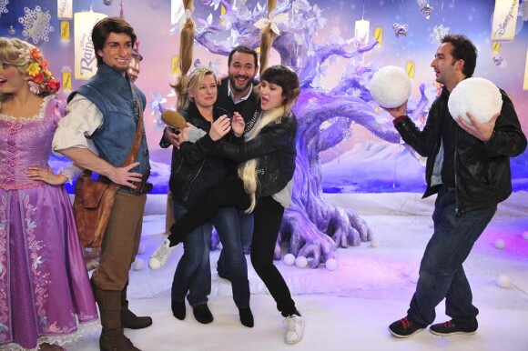 L'équipe de L'Edition Spéciale lors de l'avant première mondiale du nouveau dessin animé de Disney, Raiponce, le 6 novembre 2010 à Paris