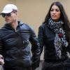 Le joueur de l'Inter Milan Wesley Sneijder se promène en compagnie de son épouse Yolanthe Cabau,  dans les rues de Milan, samedi 4 décembre. 