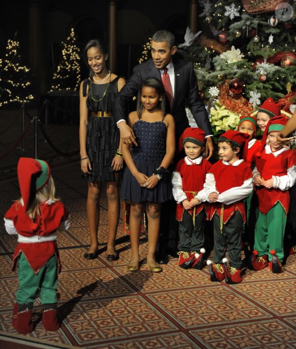 Barack et Michelle Obama ont reçu Mariah Carey pour le concert de Noël de Washington le 12 décembre 2010