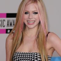 Avril Lavigne : La jolie surprise qu'elle nous réserve pour le réveillon du 31 !