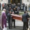 Le cercueil de Gérald Nanty, lors de ses obsèques, le 22 décembre 2010, à Paris.