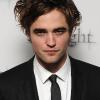 Robert Pattinson est 4e au classement des hommes les mieux habillés de 2010