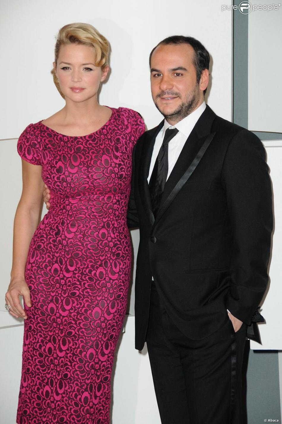 Virginie Efira Et Francois Xavier Demaison Partenaires Dans La Chance De Ma Vie Sur Nos Ecrans Le 5 Janvier Prochain Purepeople