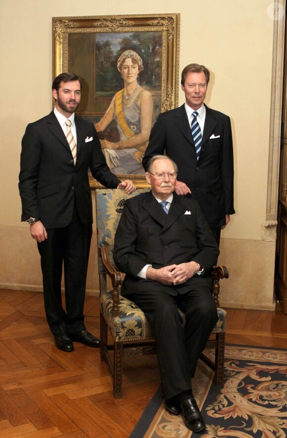 Toute la famille grand-ducale de Luxembourg était rassemblée autour de Jean, qui fut le 8e grand duc du pays de 1964 à 2000, pour son 90e anniversaire.