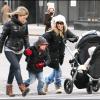 Sarah Jessica Parker accompagne son fils à l'école, avec les petites Marion et Tabitha, le 11 janvier 2011 à New York