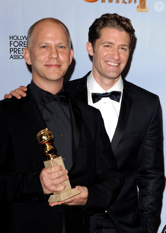 Ryan Murphy, créateur de Glee, posant avec l'acteur Matthew Morrison, a obtenu le 16 janvier 2011 un Golden Globe pour sa série