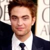 Robert Pattinson lors des Golden Globes le 16 janvier 2011 à Los Angeles, il a les cheveux roux !