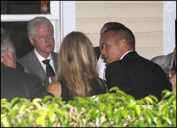 Cameron Diaz dine avec son chéri A.Rod et... Bill Clinton !