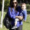 Kourtney Kardashian et son adorable Mason pour une journée au parc attendrissante. Le 22 janvier 2011 à Beverly Hills 