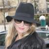 Kate Moss quitte l'hôtel du Ritz à Paris, le 3 février 2011.