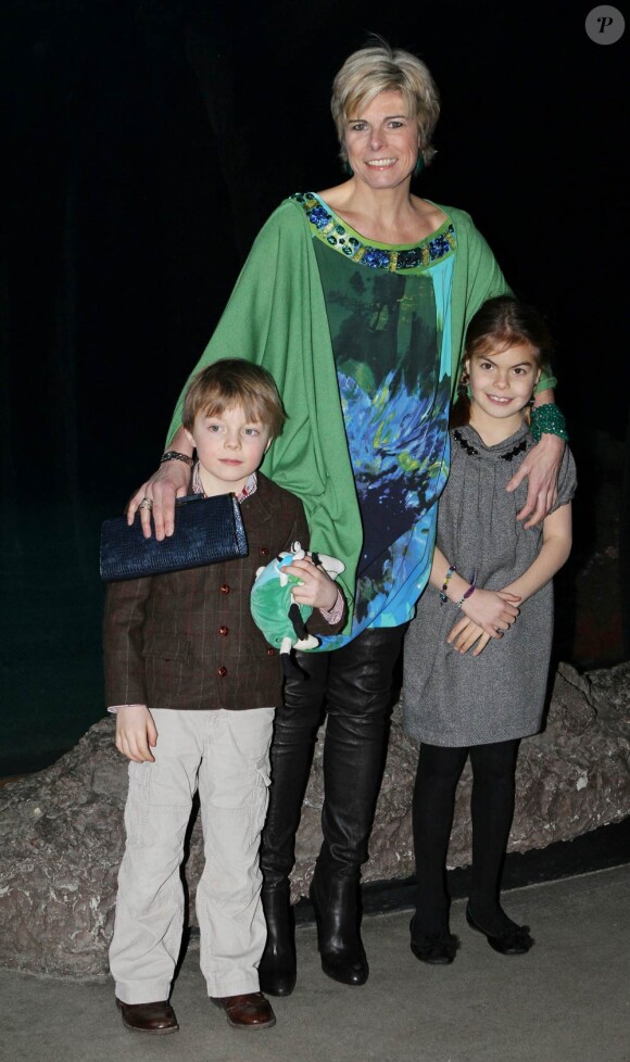 Le 2 février 2011, pour présenter de son nouveau livre pour enfants au zoo de Rotterdam, Laurentien des Pays-Bas était accompagnée de toute sa famille : le prince Constantijn, les comtesses Eloise et Leonor, et le comte Claus-Casimir.