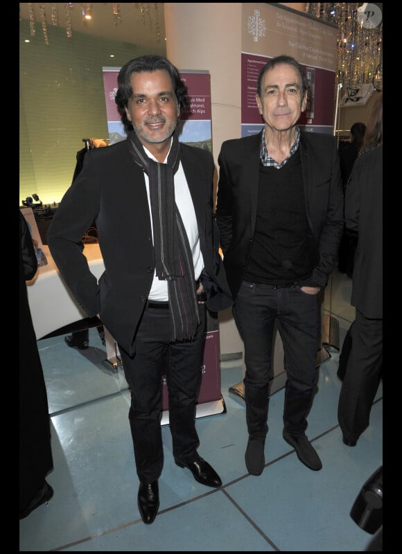 Christophe Barratier et Alain Chamfort à la soirée du Club Med  le 8 février 2011