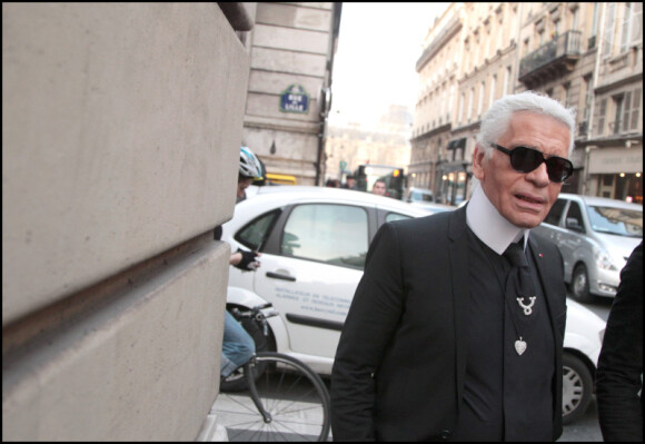 Karl Lagerferld à Paris, le 9 février 2011.
