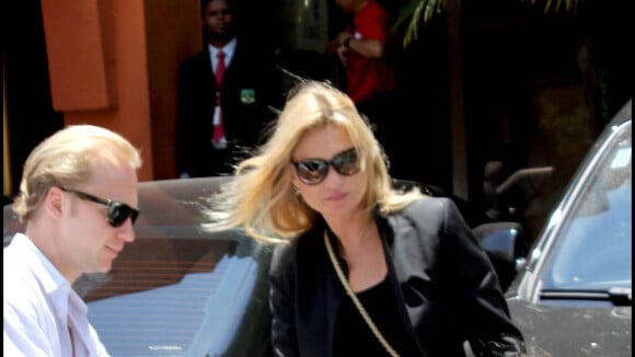 Kate Moss : Sous le soleil brésilien, elle brille avec sa fille et son fiancé !