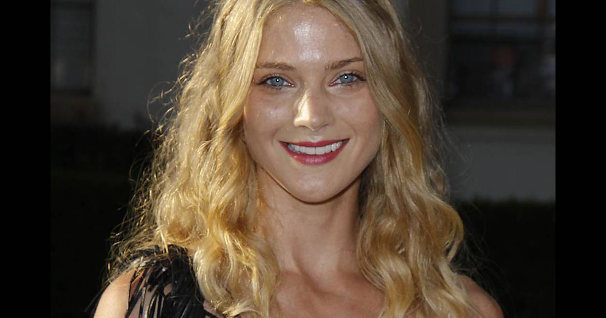 La belle Winter Ave Zoli se dévoile totalement dans Playboy... Purepeople