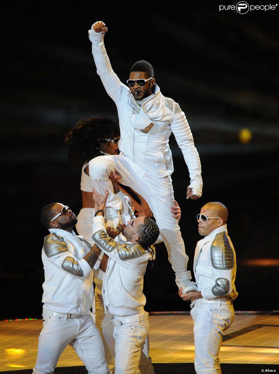 Usher, Dallas, le 6 février 2011 Purepeople