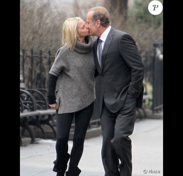 Kelsey Grammer Remarie Decouvrez Sa Charmante Epouse Dans Sa Robe De Mariee Purepeople