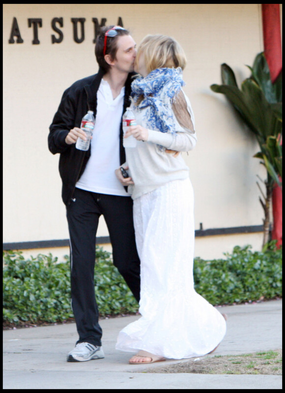 Kate Hudson enceinte et son chéri Matthew Bellamy en balade à Los Angeles le 21 février 2011