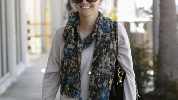 Reese Witherspoon : après une soirée avec son ex, elle garde le sourire !