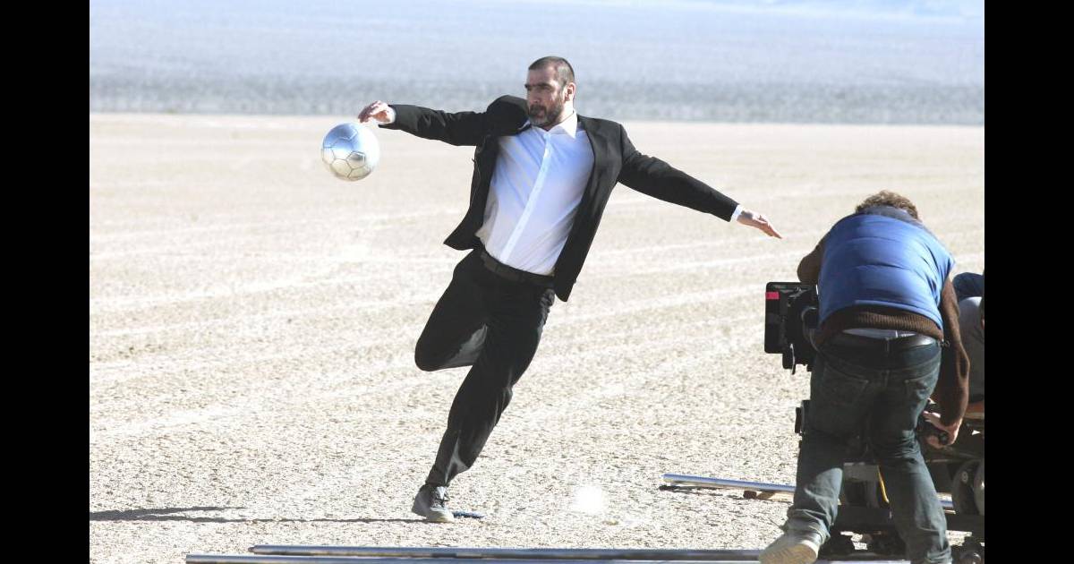 Eric Cantona frappe fort pour L