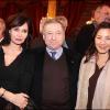 Evelyne Bouix, Jean Todt et Michelle Yeoh lors de la remise de décorations à l'Elysée le 9 mars 2011
