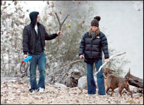 Justin Timberlake et Jessica Biel à Memphis avec leur chien Tina en novembre 2008