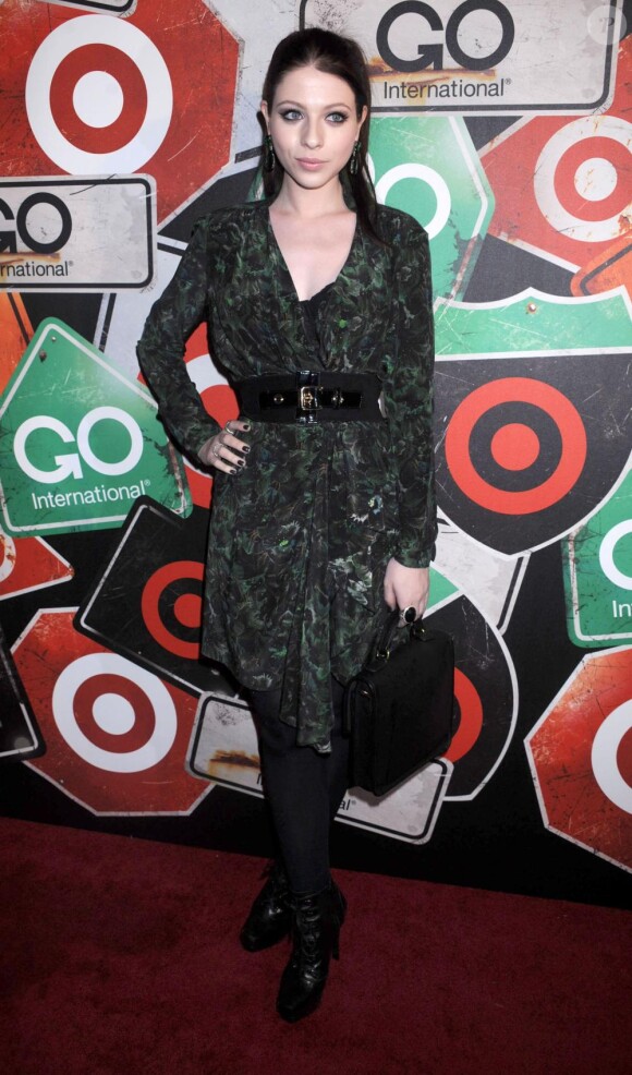 Michelle Trachtenberg lors de la soirée organisée par Target dans le cadre de sa ligne Go International se déroulant à l'Hôtel Ace le 10 mars 2011 à New York g